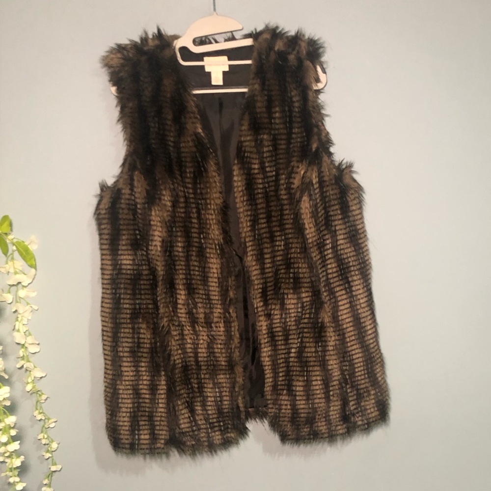 Chico's Black and Cream Vest